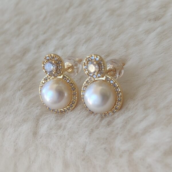 Iraasa Pearl Stud Earrings – Gold-plated with rhinestones