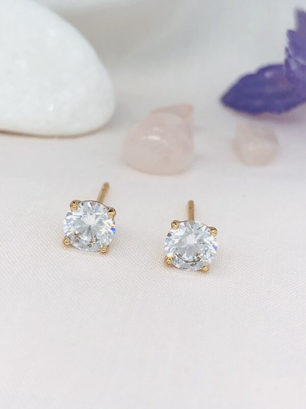 Iraasa Diamond-Style Gold Stud Earrings – Round Clear Gemstones